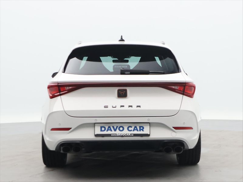 Cupra Leon 2,0 TSI 221kW DSG VZ DPH - fotka 6 z 31