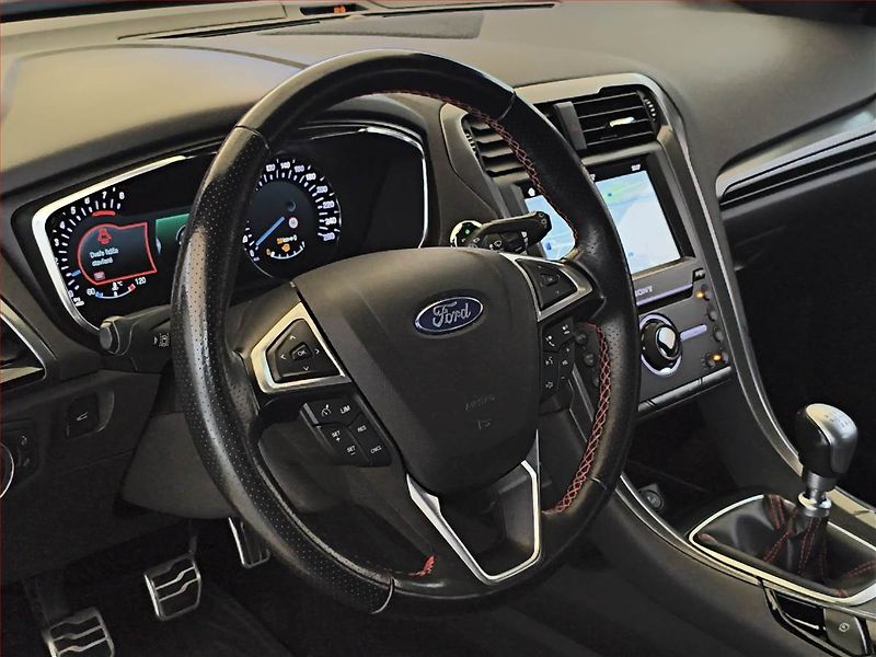 Ford Mondeo (2018) 1.5 EcoBoost, Serv.kniha, Kůže - fotka 20 z 20