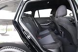 BMW Řada 3 330i xDrive Touring - náhled 6
