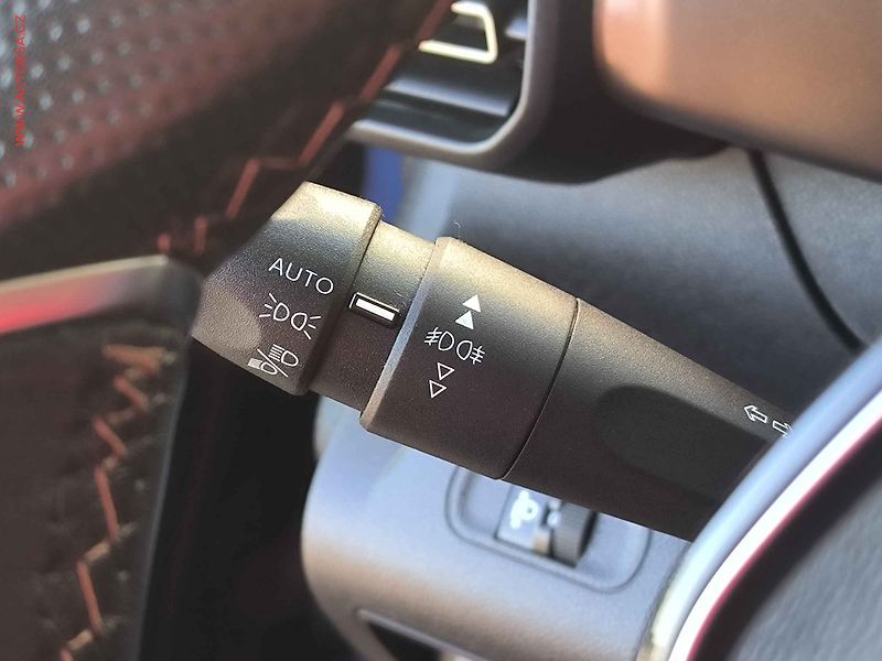 Peugeot Rifter (2023) 1.5HDi, GT LINE, navi, kamera - fotka 19 z 23