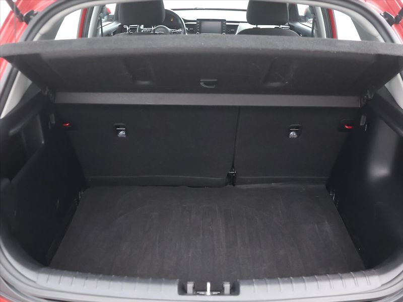 Kia Stonic 1,4 CVVT 73kW Aut. Premium CZ - fotka 10 z 31