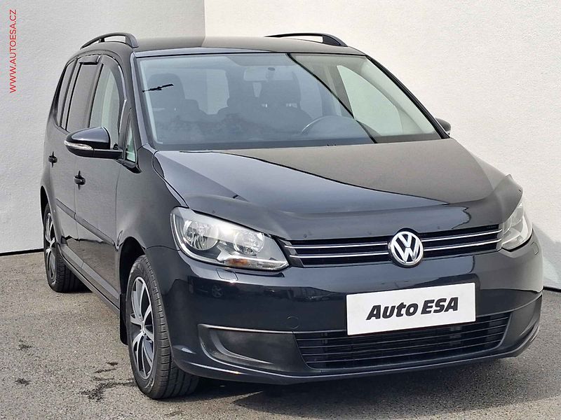 Volkswagen Touran (2011) 1.2TSi, Trendline, navi - fotografie inzerátu