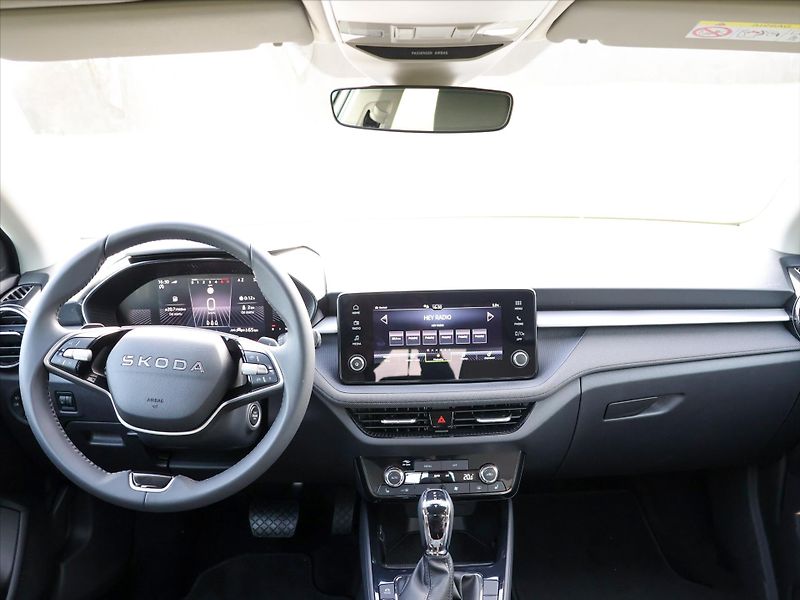 Škoda Fabia 1,0 TSi DSG Edice 130let DPH - fotka 32 z 40
