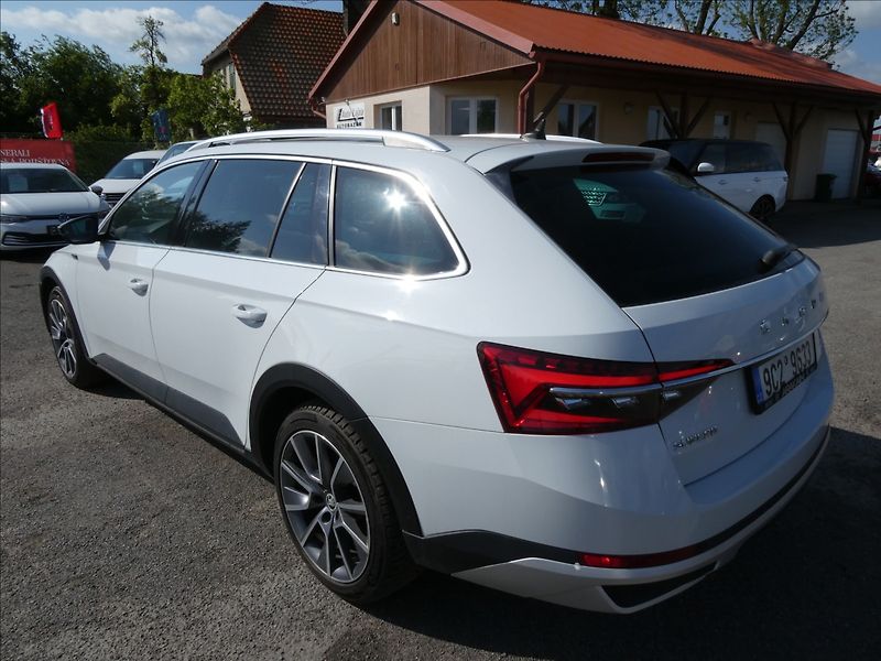 Škoda Superb 2,0 TDi 147kW SCOUT,DSG,4x4,DP - fotka 7 z 49