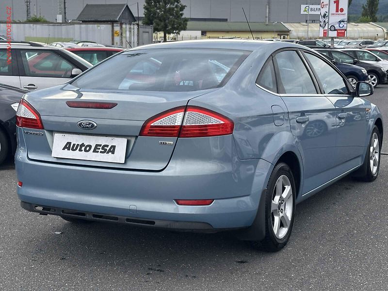 Ford Mondeo (2009) 2.2TDCi, Xenon, AC - fotka 4 z 15