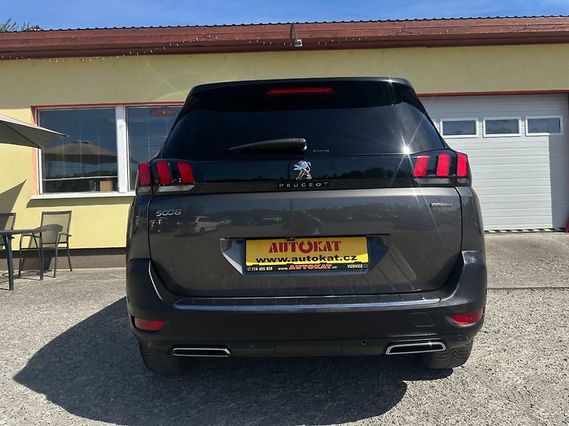 Peugeot 5008 (2018) 1.5HDi 96KW/GTLINE/7MÍST/1MAJ - fotka 4 z 46