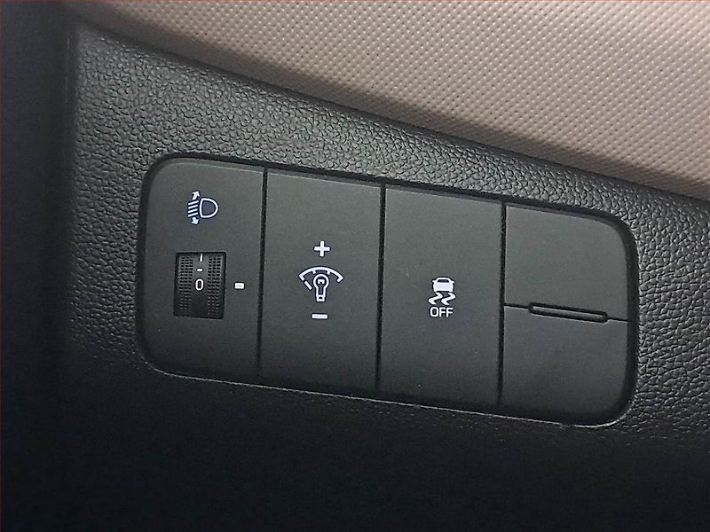 Hyundai i10 (2015) Classic 1.0, ČR,1.maj - fotka 16 z 22