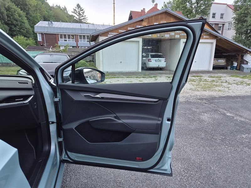 Škoda Enyaq SPORTLINE 195kw, iV80x SOH 92% - fotka 39 z 48