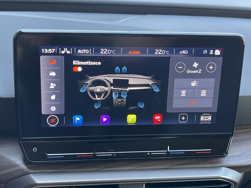 Seat Leon (2024) 1.5 eTSI 110 kW DSG Xcellence - fotka 19 z 34