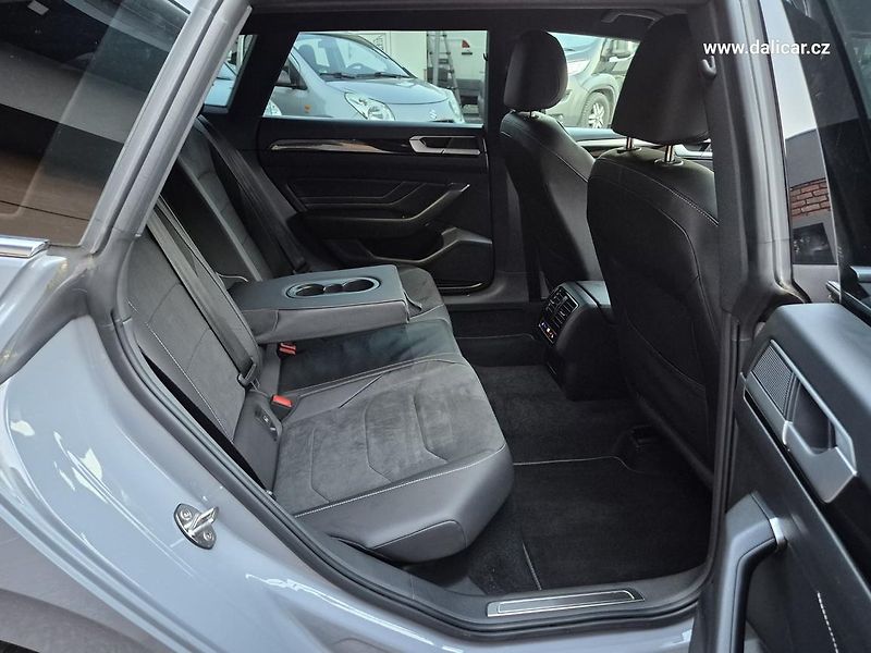 Volkswagen Arteon (2023) 2.0TSi 140KW 22.997km R-Line - fotka 49 z 56