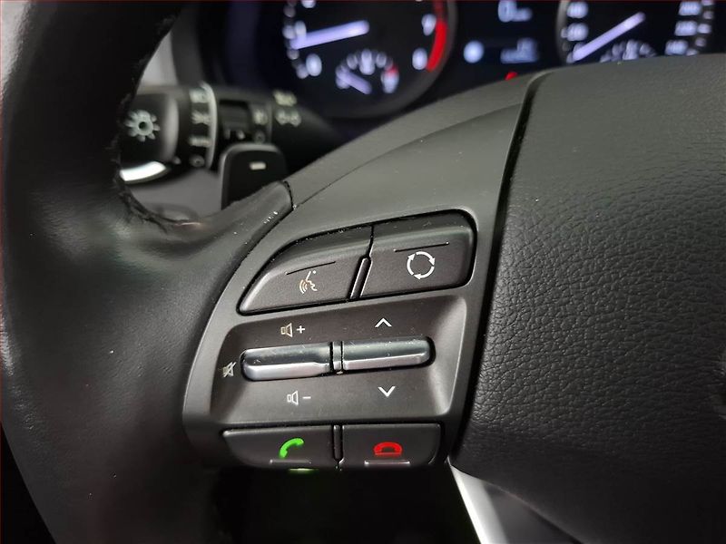 Hyundai i30 (2019) 1.4 T-GDI, Automat, Navi - fotka 18 z 21