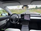 Tesla Model 3 (2021) bílý interiér | 513 koní - náhled 6