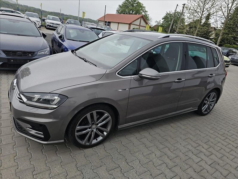 Volkswagen Golf Sportsvan 1,4TSi 110KW R-Line NAVI - fotka 10 z 47