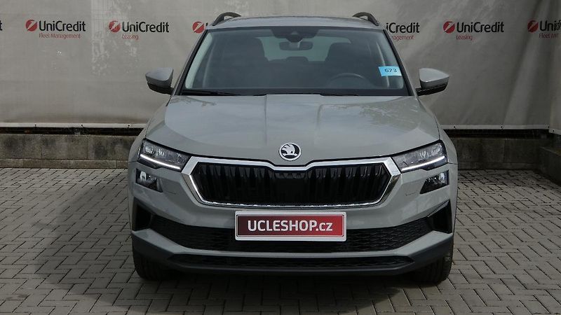 Škoda Karoq 1.5 TSI 110kW Fresh DSG - fotka 2 z 24