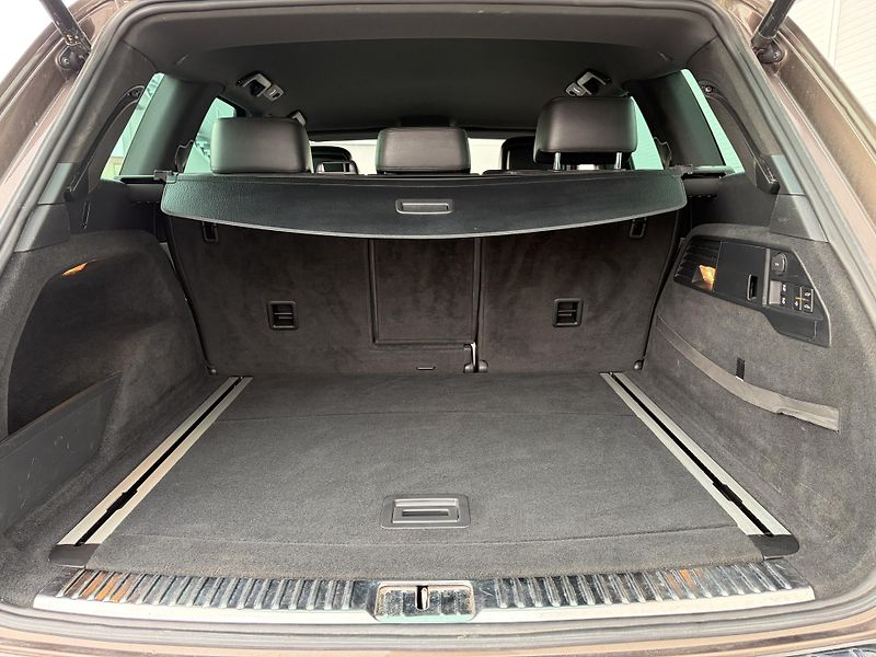 Volkswagen Touareg (2011) 180kW/PLNÝ SERVIS/N.ROZVODY/ - fotka 18 z 22
