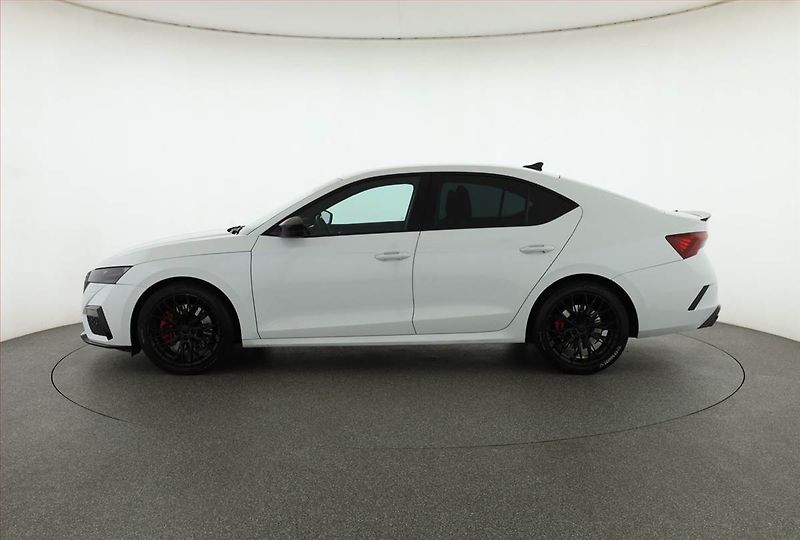 Škoda Octavia (2020) RS 2.0 TSI - fotka 3 z 17