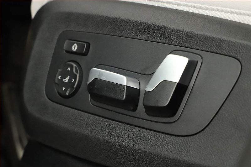 BMW X5 (2025) xDrive30d, M PAKET, KEYLESS - fotka 12 z 21