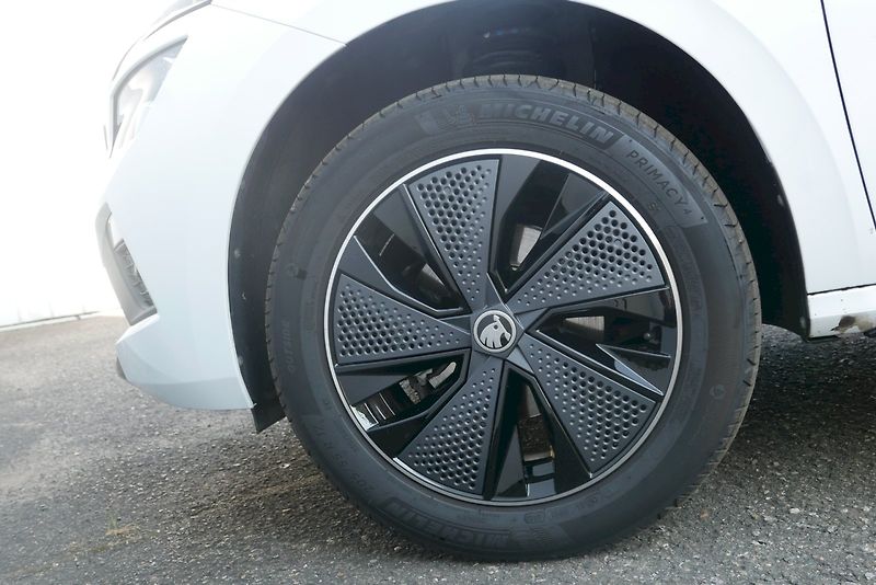 Škoda Kamiq (2025) 1.0 TSI 85 kW 7°DSG Monte Carl - fotka 24 z 29