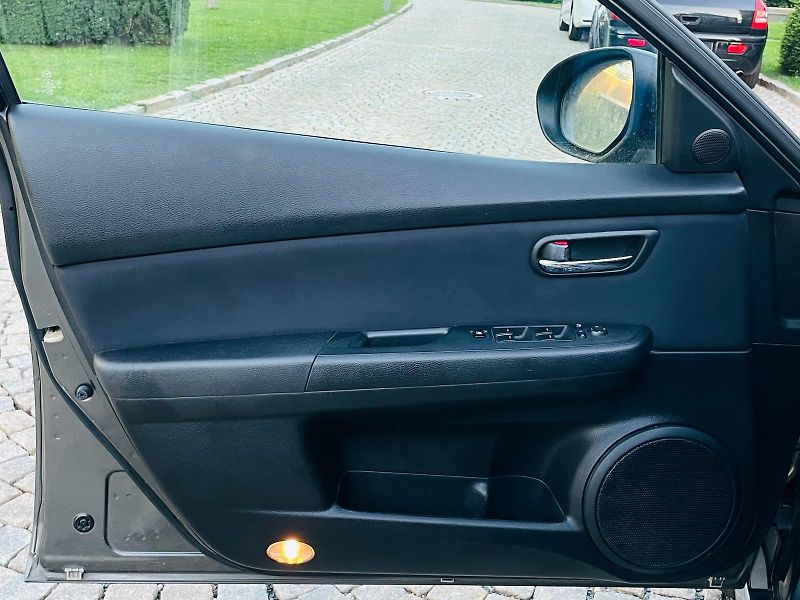 Mazda 6 2.0i MAN 1MAJITEL VÝHŘEV TAŽNÉ - fotka 28 z 41