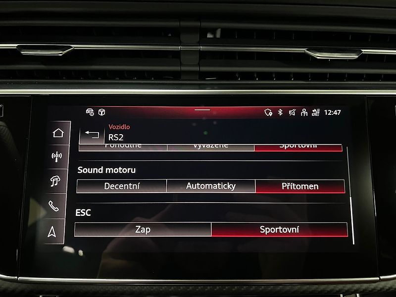 Audi RS Q8 QUATTRO, PERFORMANCE,B&O, PANO - fotka 26 z 39