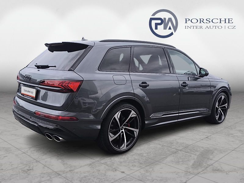 Audi SQ7 4.0 TFSi - fotka 2 z 24