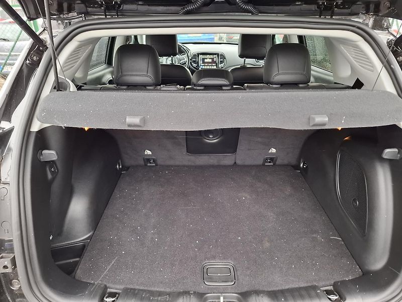 Jeep Compass (2020) 1,4 multiair turbo - fotka 10 z 12