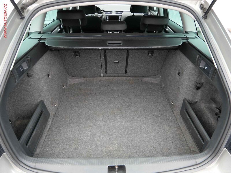 Škoda Octavia (2013) 2.0TDi, ČR, Ele, DSG, bixen - fotka 7 z 22