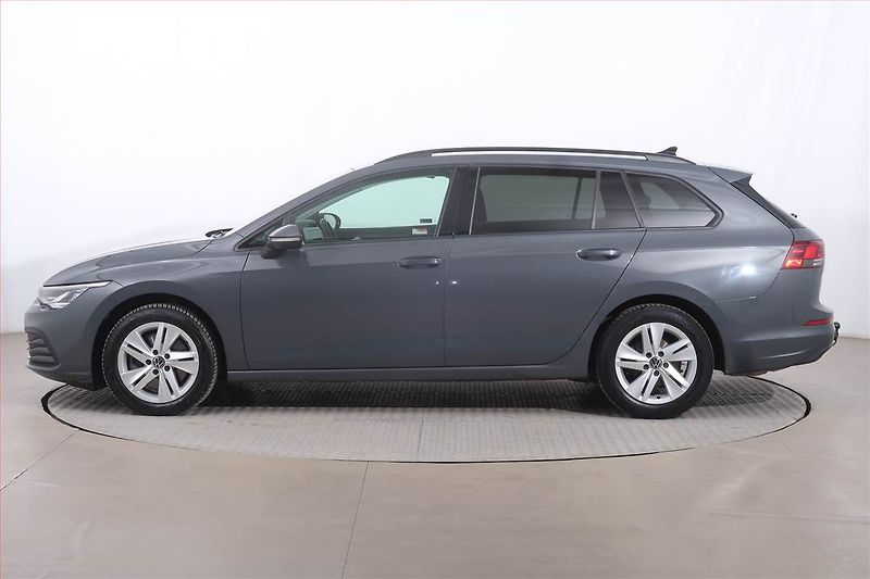 Volkswagen Golf (2021) 2.0 TDI, Automat, Navi - fotka 3 z 25