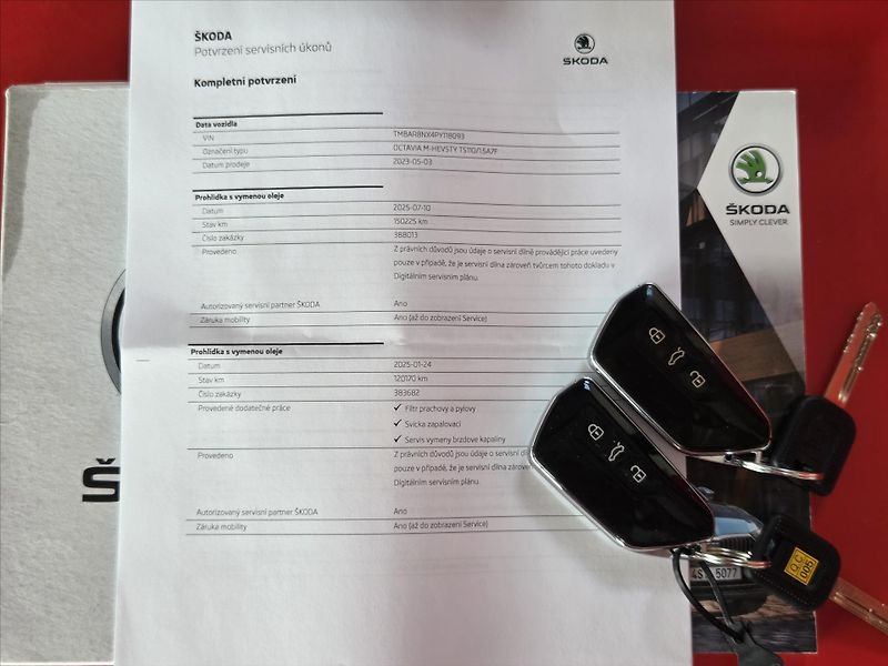 Škoda Octavia 1,5 eTSi DSG Style NEHAVAR. ČR - fotka 7 z 22