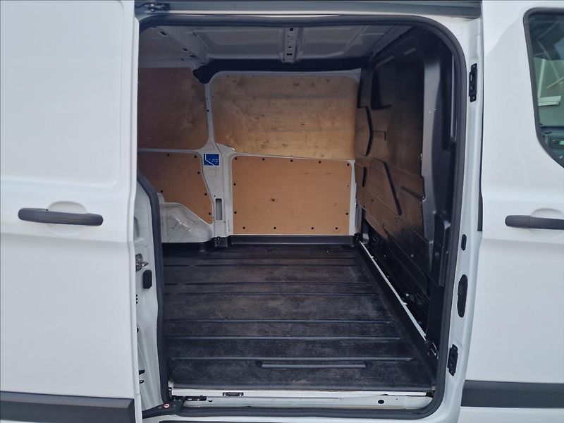 Ford Transit Custom 2.0TDCi Trend L1,ČR,1.Majitel - fotka 17 z 44
