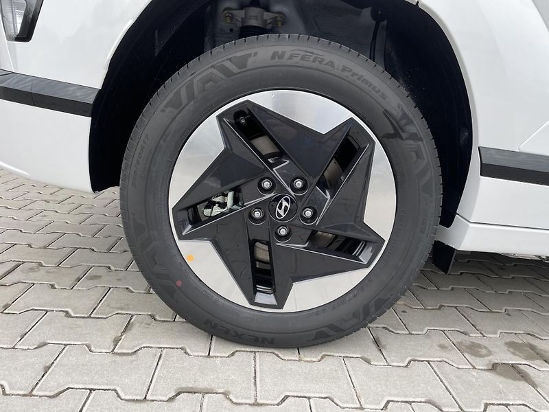 Hyundai Kona POWER 64,8 kWh CZECH EDITION - fotka 4 z 34
