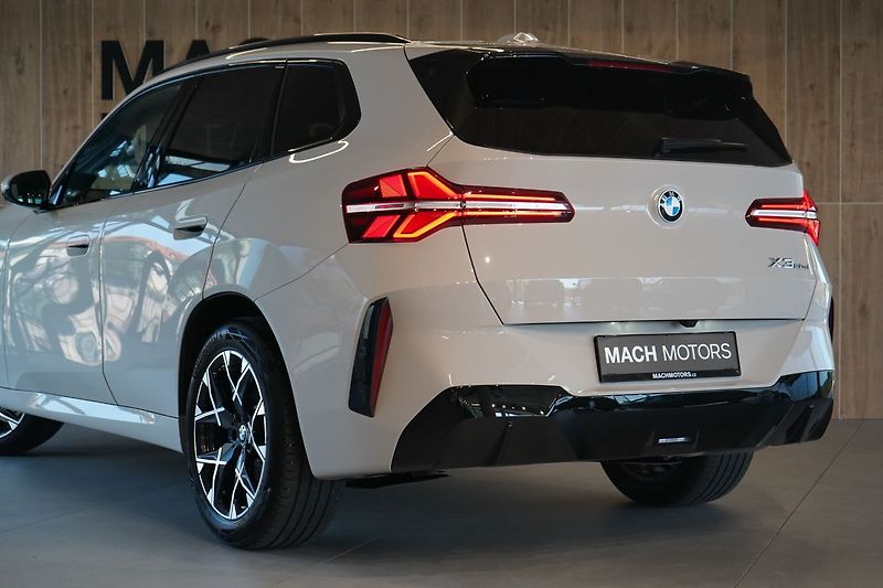 BMW X3 20d xDrive, Tažné, Vetnilace - fotka 12 z 49