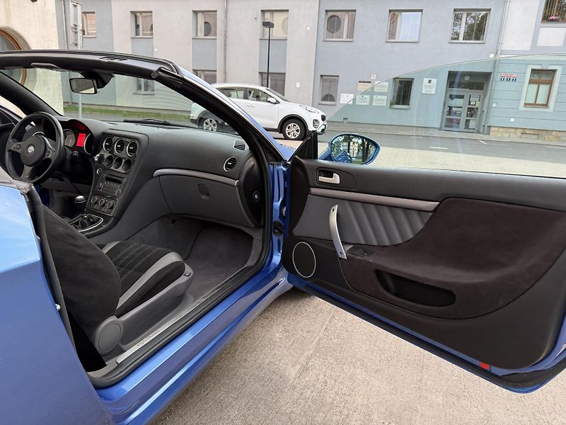 Alfa Romeo Spider (2026) 2.2JTS, nehavarované - fotka 12 z 20