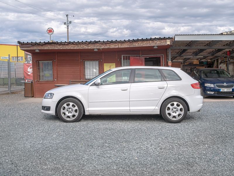Audi A3 (2009) 1.4TSI 92KW – 2x KOLA - fotka 8 z 39