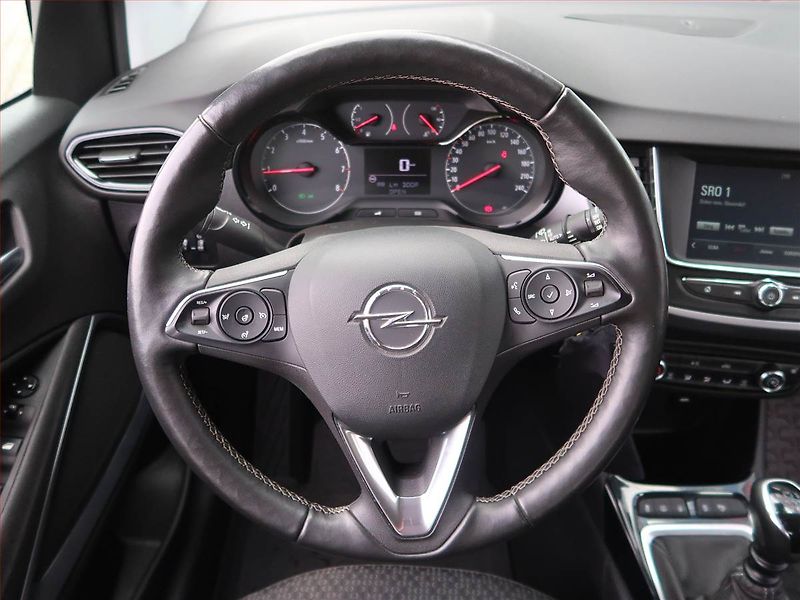 Opel Crossland X (2020) 1.2 Turbo, Tempomat - fotka 17 z 18