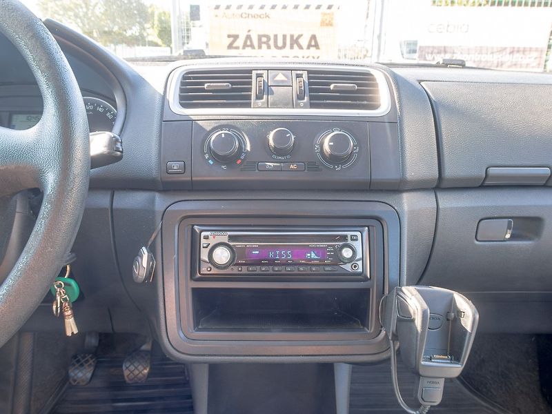 Škoda Fabia (2007) 1.2HTP 44KW – PO SERVISU - fotka 15 z 34