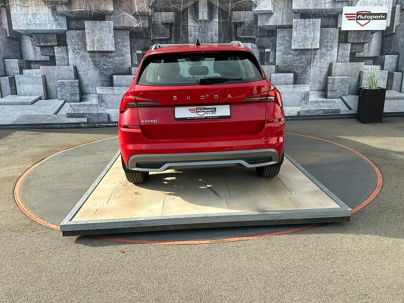 Škoda Kamiq (2020) 1.5TSi, 110KW,VYHŘ.SED.KEYLESS - fotka 7 z 21