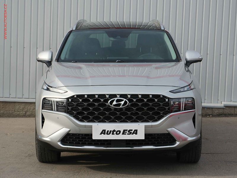 Hyundai Santa Fe (2021) 2.2 CRDi 4x4, 7míst, 2.maj - fotka 2 z 26
