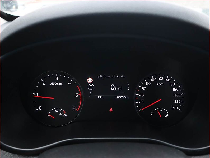 Kia Sportage (2017) 1.7 CRDi, Automat, Serv.kniha - fotka 11 z 21