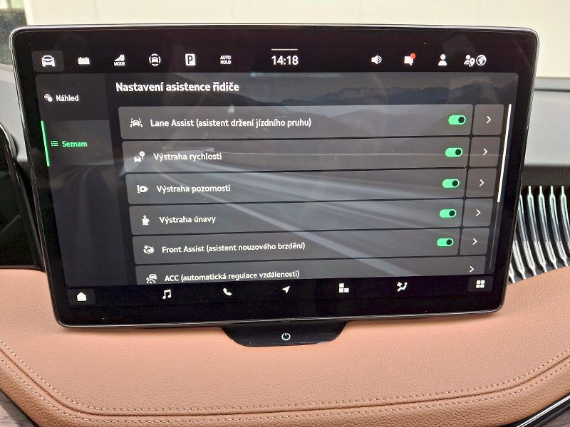 Škoda Superb (2026) iV L&K DSG 1,5TSi 150kW - fotka 29 z 35