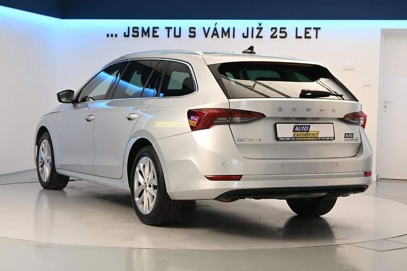 Škoda Octavia (2021) 2.0 FIRST EDITION LED Tažné Ma - fotka 6 z 33