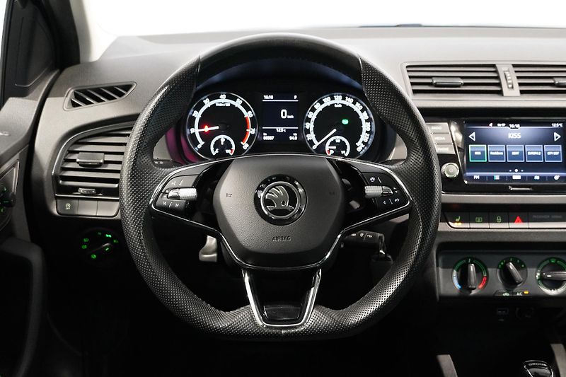Škoda Fabia 1.0TSI 70kW,DSG,TOUR,ČR,1.MAJ - fotka 18 z 29