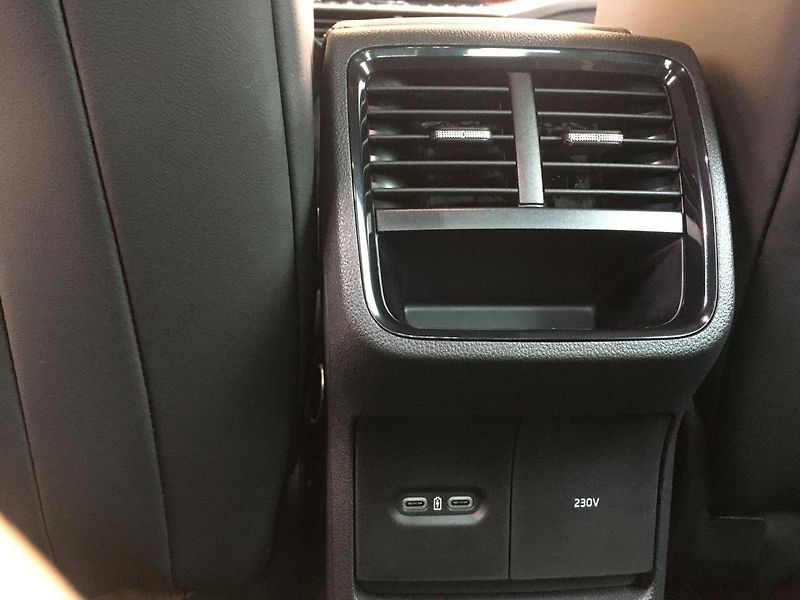 Škoda Octavia (2021) RS 2.0TSI DSG 180kW - fotka 20 z 20