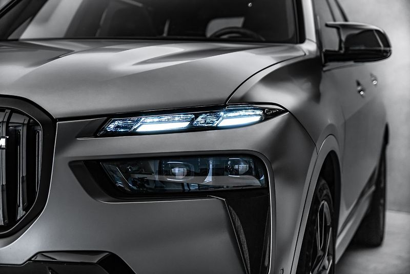 BMW X7 M60i Individual Masáže - fotka 9 z 32