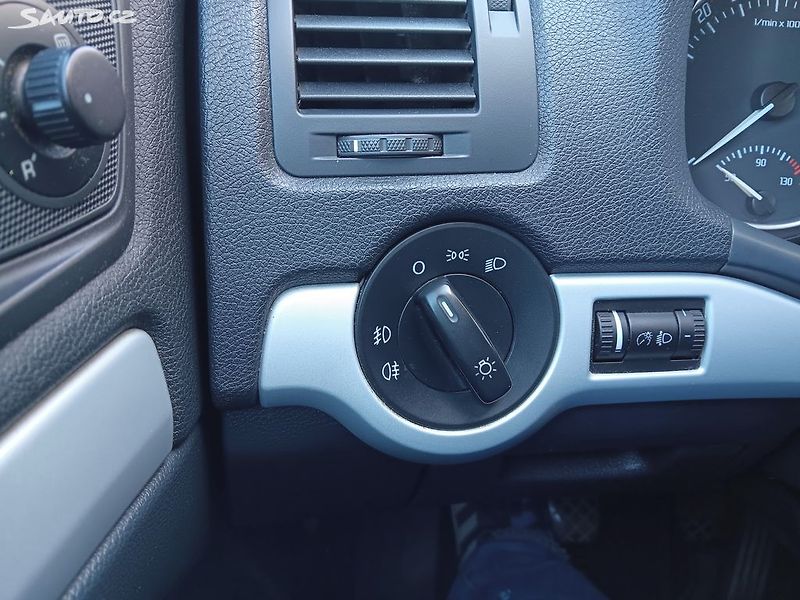 Škoda Octavia 1.6 TDI 77kW - fotka 16 z 28