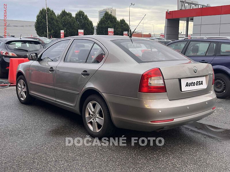 Škoda Octavia (2010) 1.4 16V, ČR - fotka 2 z 3