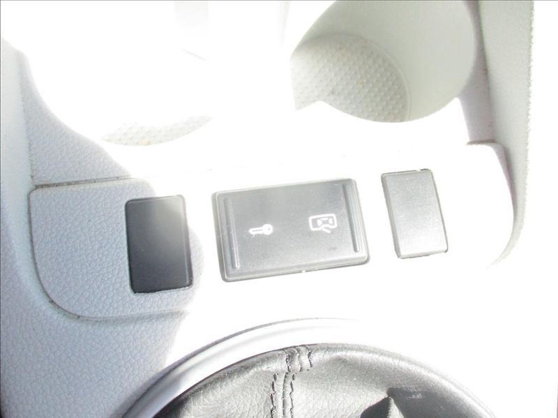 Škoda Fabia 1,2 i, digiklima, serviska, - fotka 13 z 32