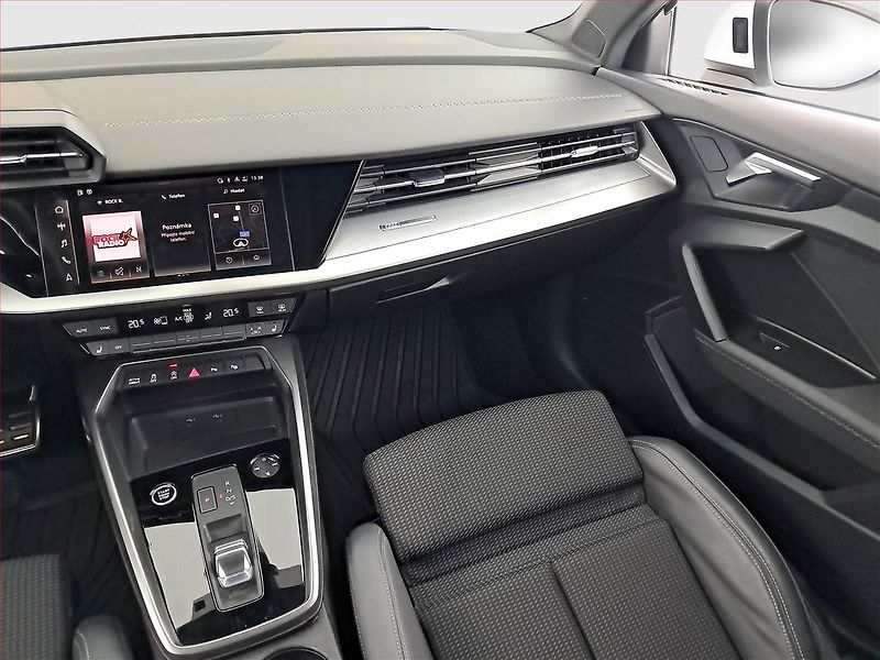 Audi A3 (2020) 35 TFSI - fotka 8 z 19