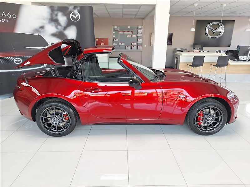 Mazda MX-5 (2026) 1.5 2RF G 132k 6MT RWD Homura - fotka 5 z 13
