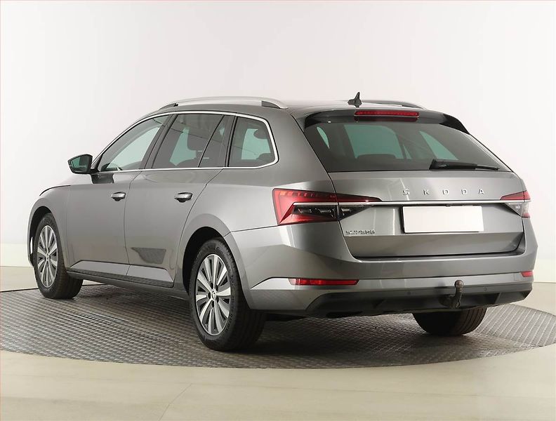 Škoda Superb (2023) Style 2.0 TDI, digi klima - fotka 4 z 29